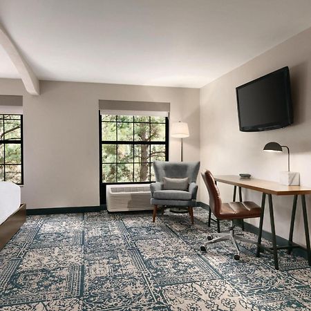 Four Points By Sheraton Raleigh Arena Exteriér fotografie