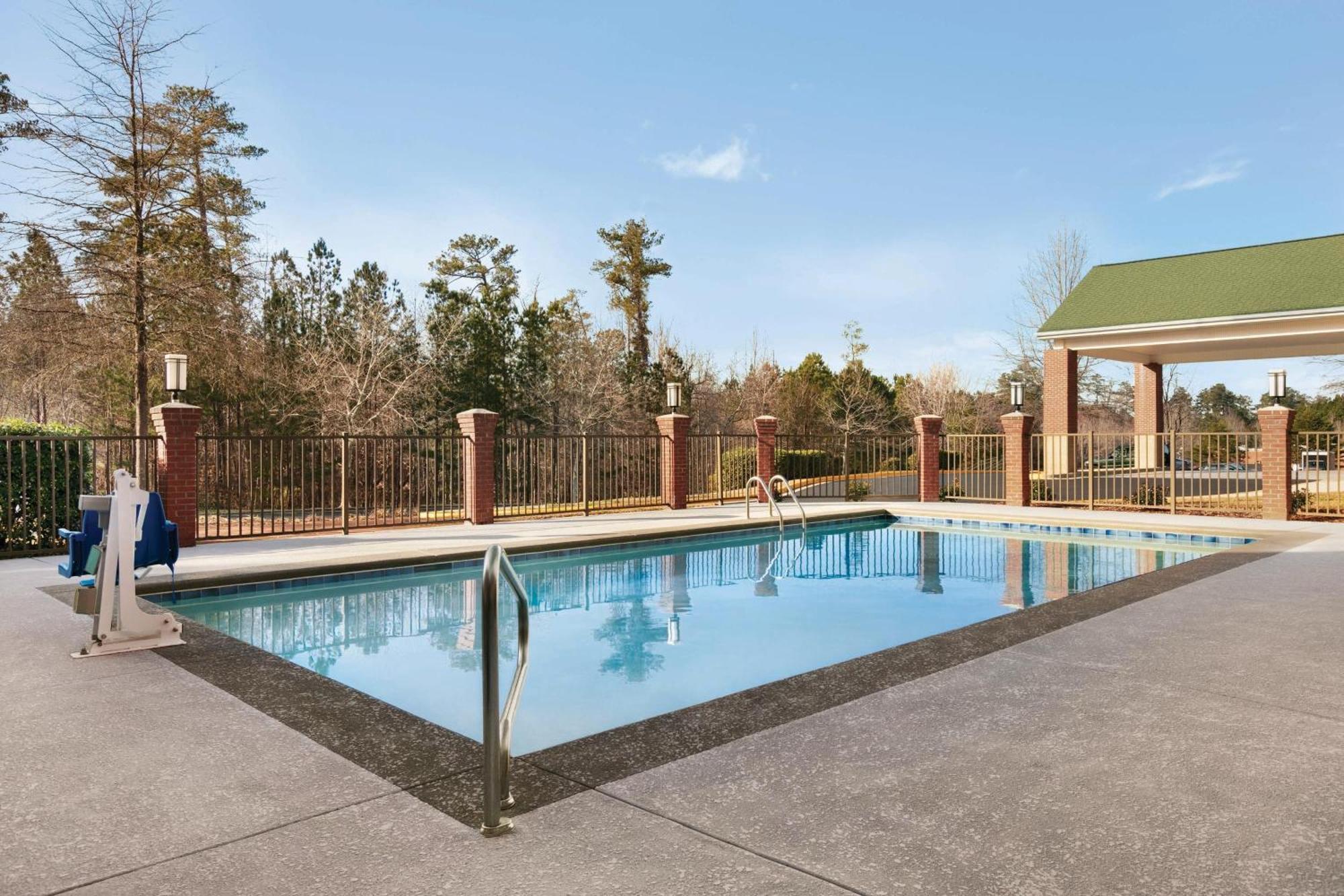 Four Points By Sheraton Raleigh Arena Exteriér fotografie