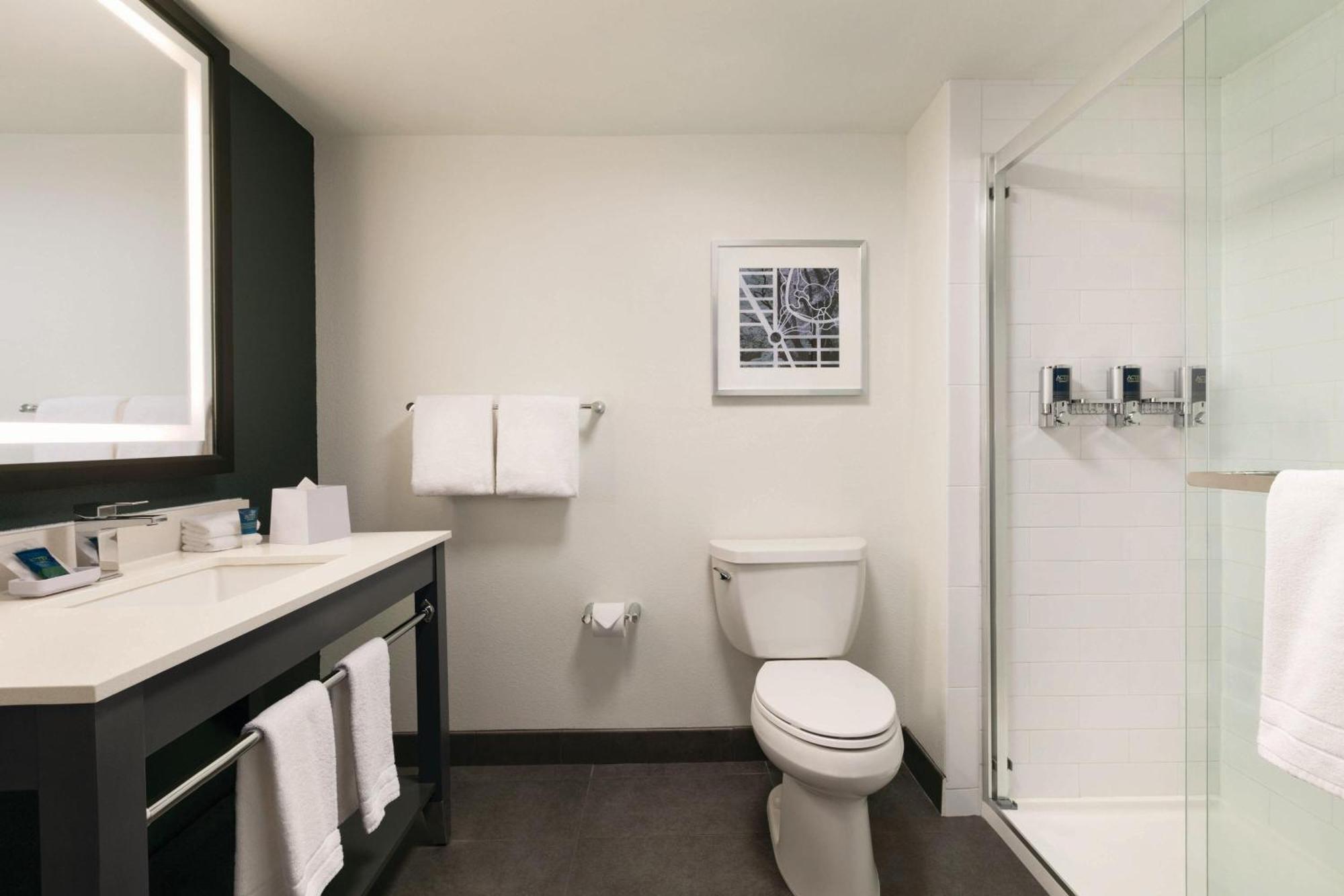 Four Points By Sheraton Raleigh Arena Exteriér fotografie